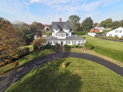 46 Penataquit Ave, Bay Shore, NY, 11706