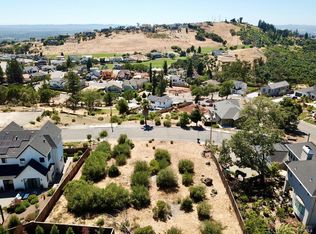 3748 Woodbourne Pl, Santa Rosa, CA 95403