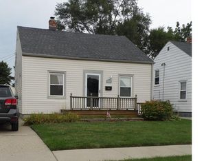 8083 Kaltz St, Center Line, MI 48015