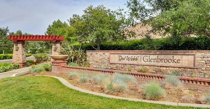 7540 Abbey Cir — Photo 14