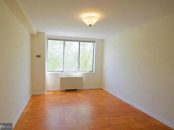 5th image of 6631 Wakefield Dr APT 315