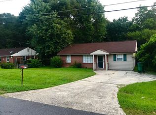 744 Glenn Dr, Forest Park, GA