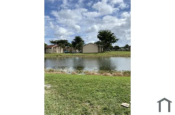 Building Photo - 1139 Lake Terry Dr #P