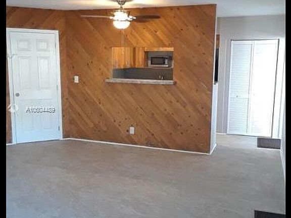 3rd image of 3049 NE 20th Ter