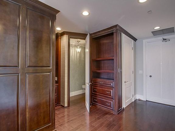 3rd image of 1820 Avenida Del Mundo Unit 1601