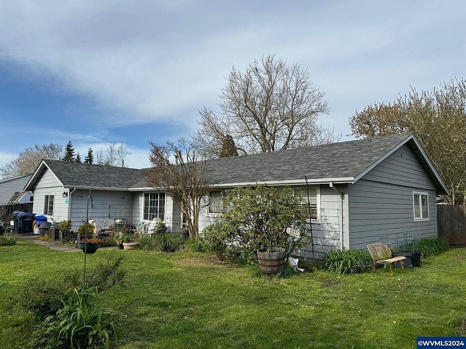 2nd image of 4296 Noon Ave NE