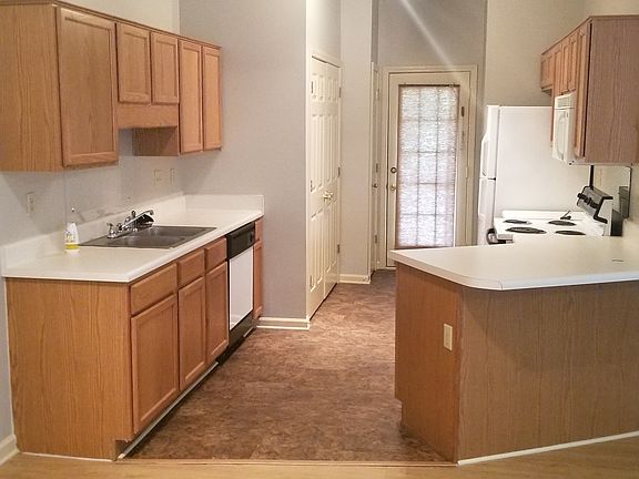 4th image of 1233 Brady Hollow Ln