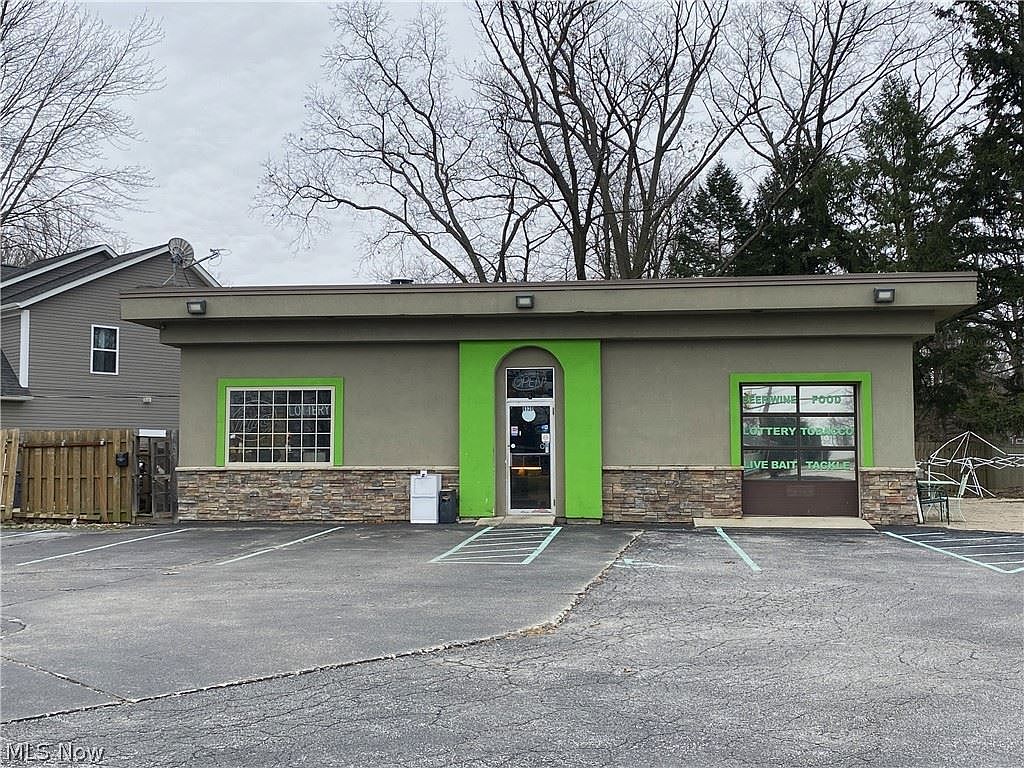 8320 Lake Shore Blvd, Mentor, OH 44060 Zillow