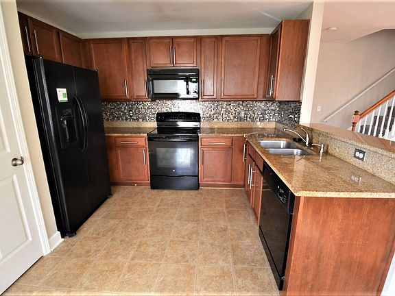 5th image of 4193 Broadstairs Dr SW
