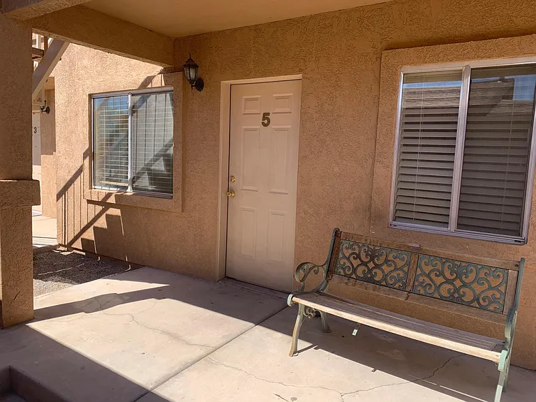1325 Navajo Dr #5 — Photo 9