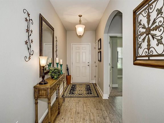 4th image of 8641 Bucklebury Dr