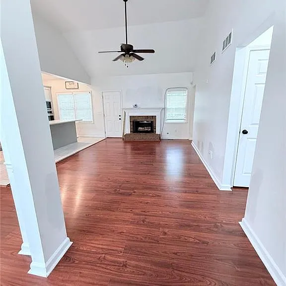 154 Camden Woods Dr — Photo 14