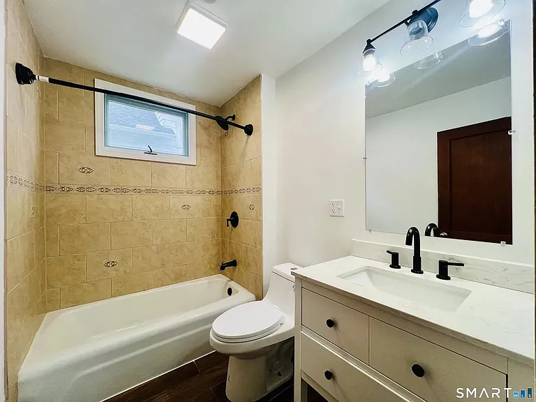83 Pine St — Photo 4