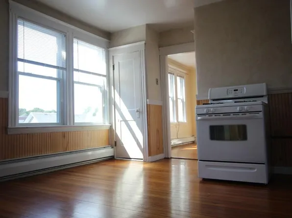 14 Chase St #4, Salem, MA 01970