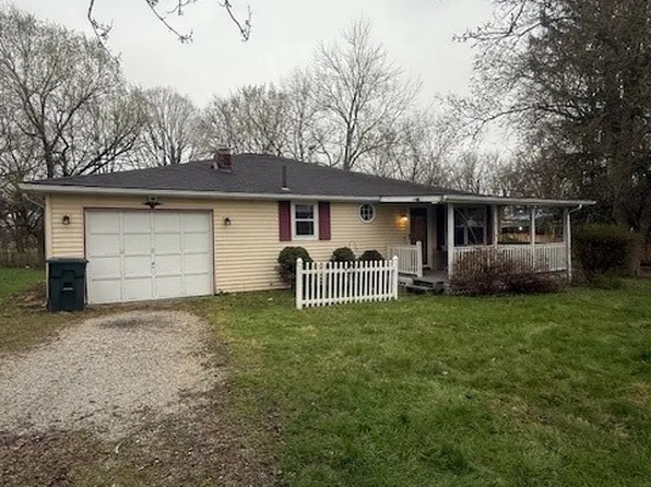3804 Mahoning Rd NE, Canton, OH 44705