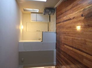 152 Morgan Ave APT 12, Bridgeport, CT 06606