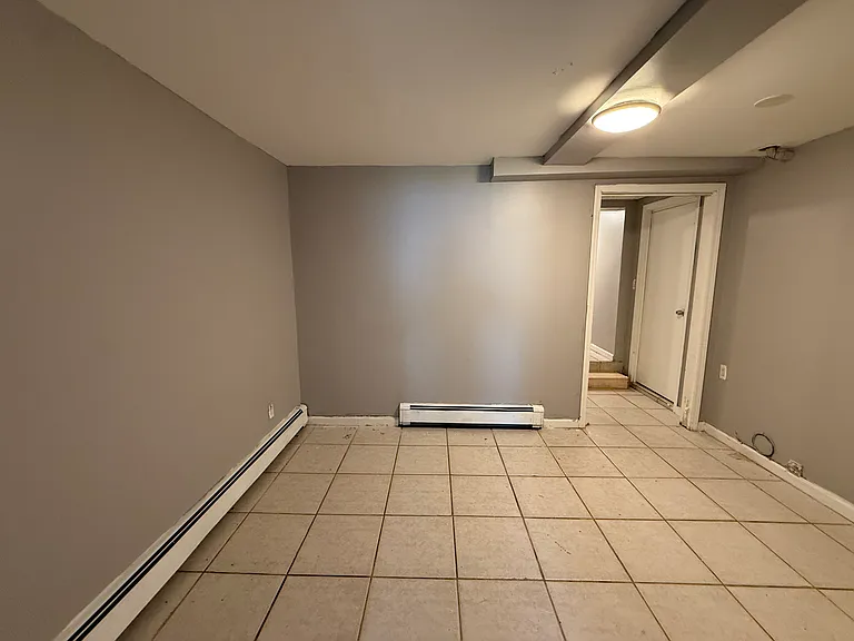 751 Logan Ave #BASEMENT — Photo 2