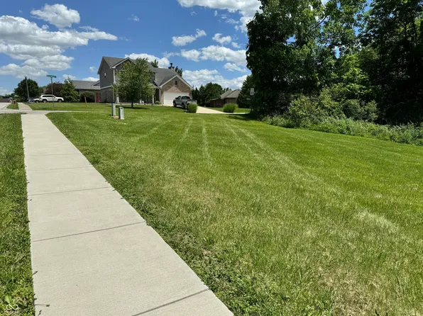 1038 Shadowlawn Ave, Greencastle, IN 46135