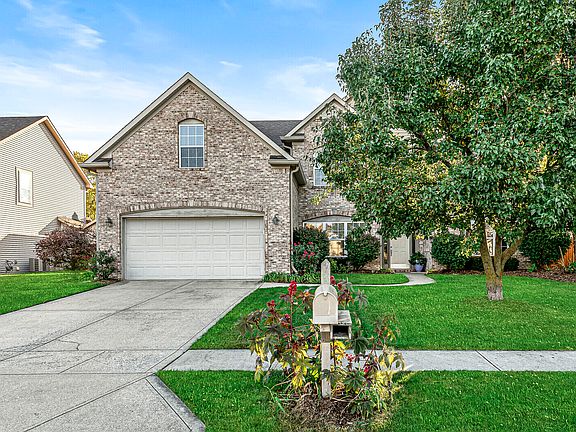 2nd image of 1487 Cherry Blossom Ct