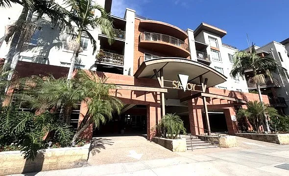 100 S Alameda #206 — Photo 23