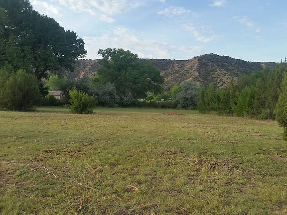 Front of Lot to South