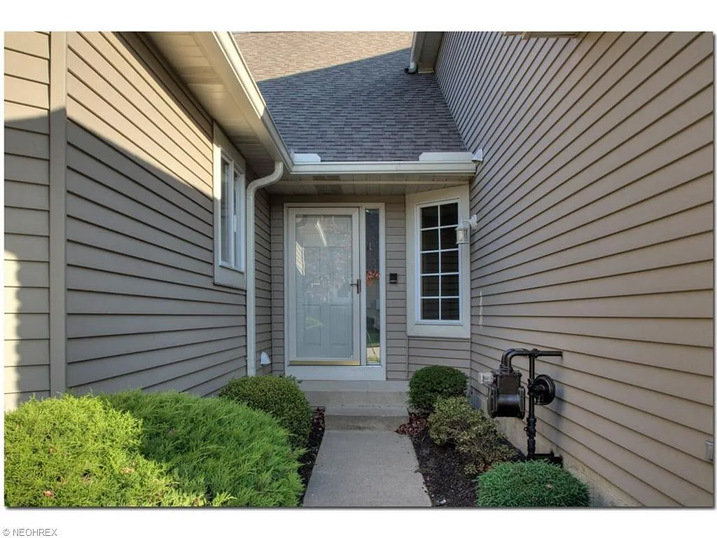 363 Ambleside Way photo 1