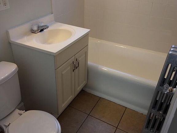 4th image of 7615 S Blackstone Ave APT 2