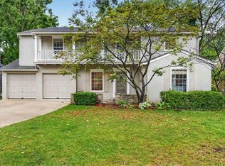 5315 Mission Woods Ter, Mission Woods, KS 66205