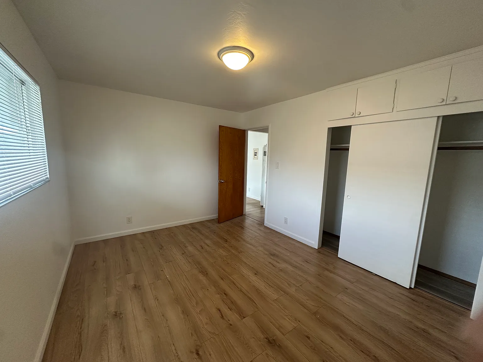 2 bed, 800 sqft, $2,695 — Photo 3