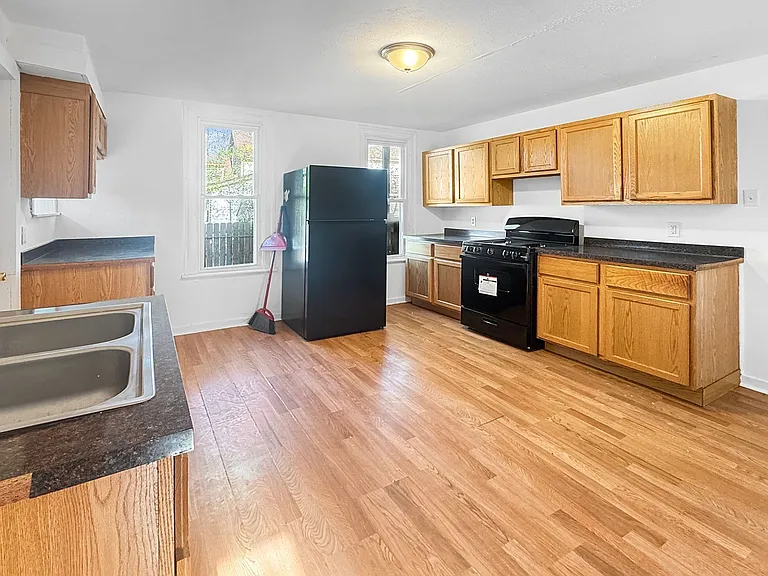 728 Baxter St SE #1 — Photo 8