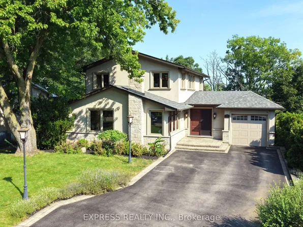 506 Falgarwood Dr, Oakville, ON L6H 1N3