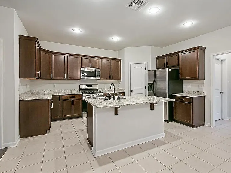 18497 Dove Hollow Dr — Photo 5
