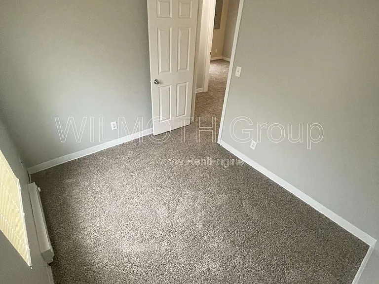 2045 N Dearborn St — Photo 11