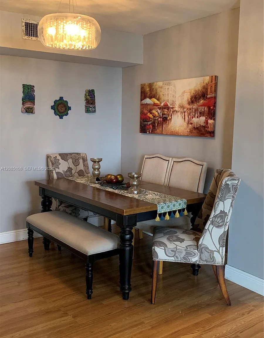 Crestview Towers Condo — Photo 3