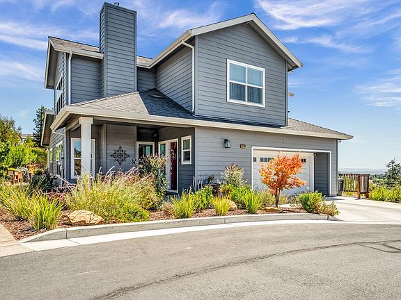 2nd image of 5790 Fairway Knoll Court