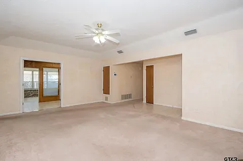 3863 Lamb Dr — Photo 41