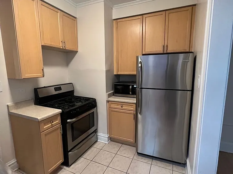 914 1/2 Judson Ave #2B — Photo 6