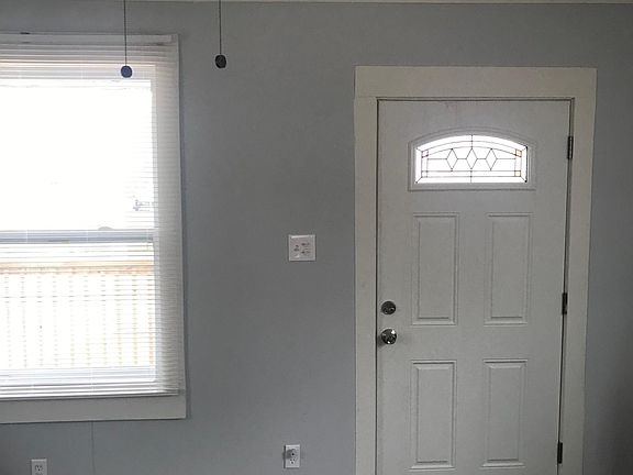 5th image of 243 S Jefferson St
