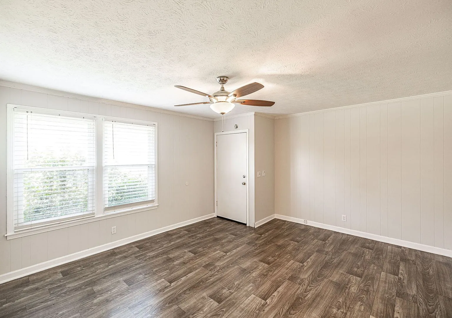 Charming Duplex Rental in Hendersonville! — Photo 3