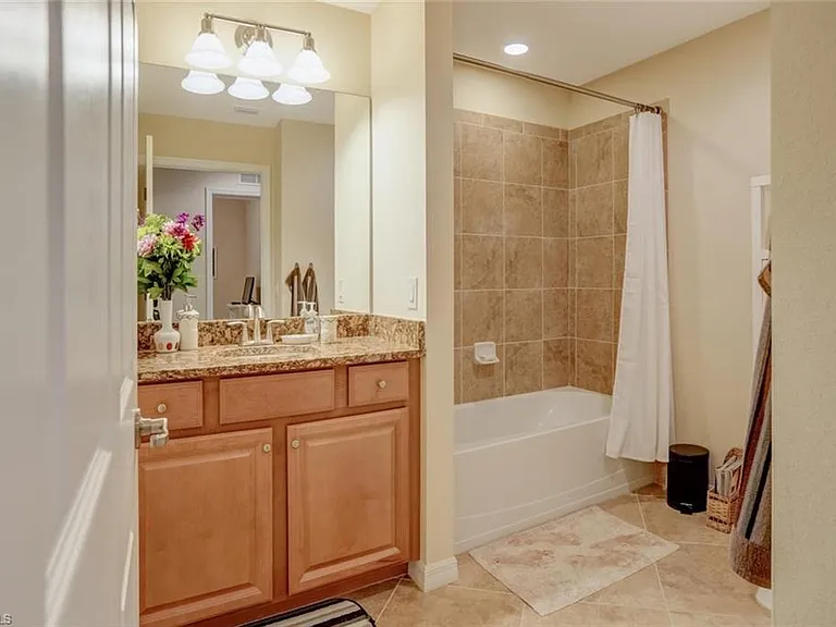 9126 Napoli Ct #101 — Photo 14
