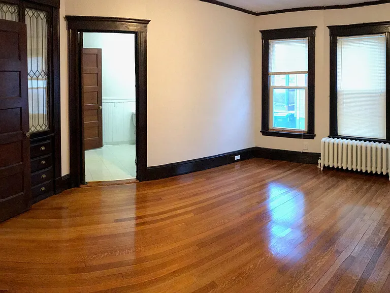 82 Bridge St — Photo 12