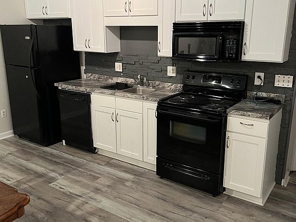 4th image of 585 S Upper St APT 118