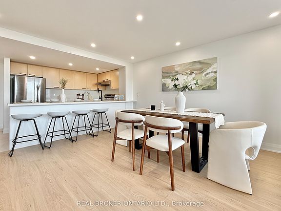 4th image of 130 Pond Dr #611