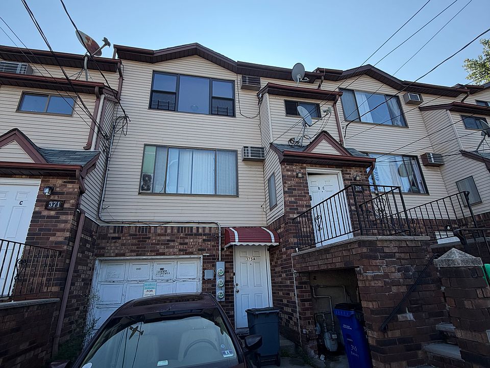 1st image of 375 Bradley Ave #C