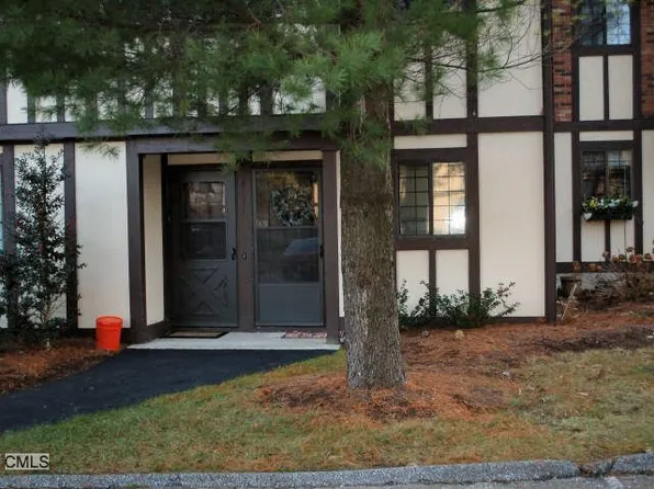 11 Eden Ct, Brookfield, CT 06804