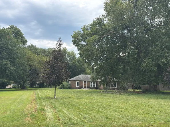 141 S Division St, Braidwood, IL 60408