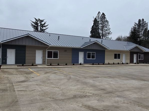 103 S Main St #8