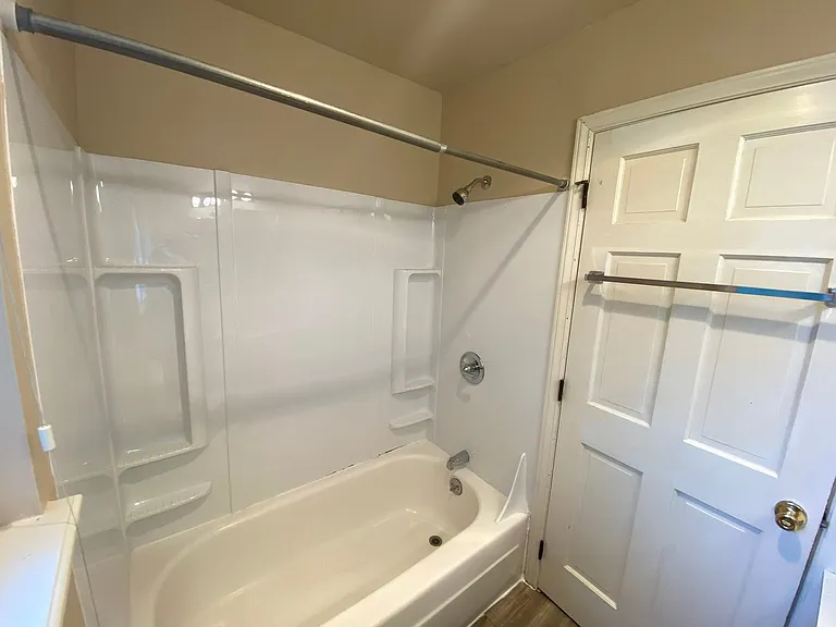 1404 N Brook Ct — Photo 15