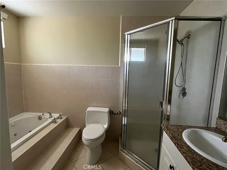 611 Silver Bridle Rd — Photo 10