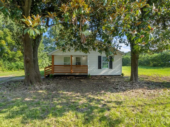 6124 Old Mount Holly Rd, Charlotte, NC 28208